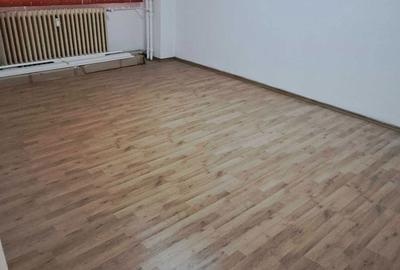 Apartament cu 3 camere decomandat în Mihai Bravu - 5