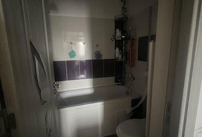 Apartament cu 3 camere decomandat în Central - 1