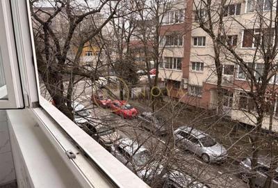 Apartament cu 3 camere decomandat, mobilat în Băneasa - 14