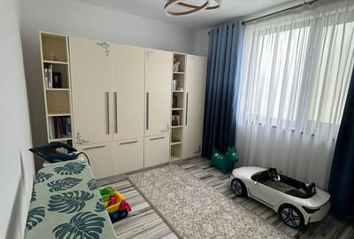 Casă cu 4 camere cu Teren 325 Mp în Podu Roș - 16