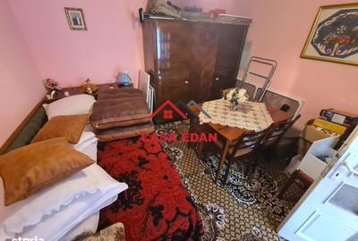 Casă cu 4 camere nedecomandat cu Teren 1005 Mp în Telega - 1