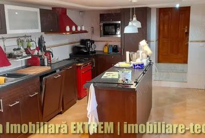 Casă cu 6 camere în Matca - 14
