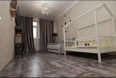 Garsonieră decomandată în P-ța Victoriei