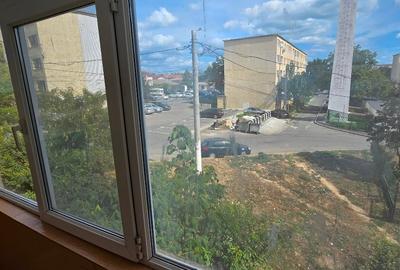 Vânzare apartament 2 camere et2 semidecomandat vis a vis de Carrefour - 5