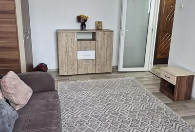 Garsonieră decomandată, mobilată în Palas - 9