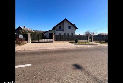 Spațiu comercial, în Pătrăuți - 8