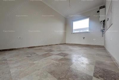 Casă cu Teren 114 Mp în Central