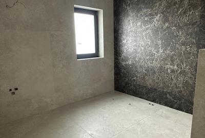 Casă cu Teren 295 Mp în Central - 3