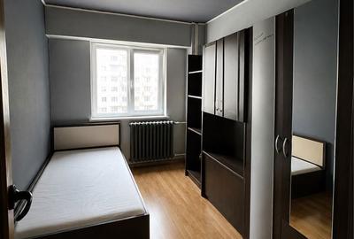 Apartament cu 3 camere decomandat în Central - 2