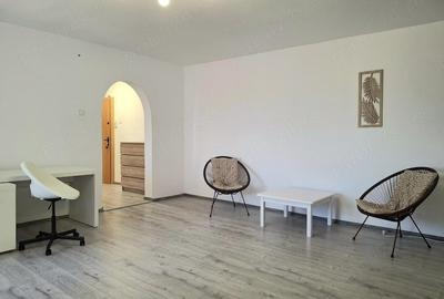 Apartament cu 2 camere decomandat în Centrul Civic