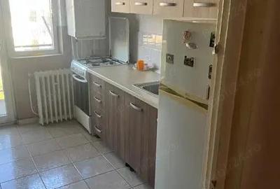Apartament cu 2 camere decomandat în Micro 17 - 3