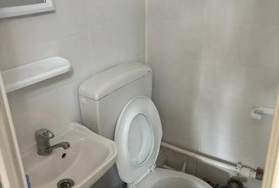 Spațiu comercial, de 28 mp, în Central - 7