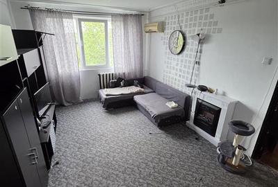 Apartament cu 3 camere semidecomandat, mobilat în Metalurgie - 1