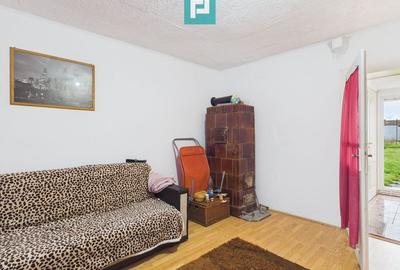 Casă cu 2 camere cu Teren 1125 Mp în Turnu - 3