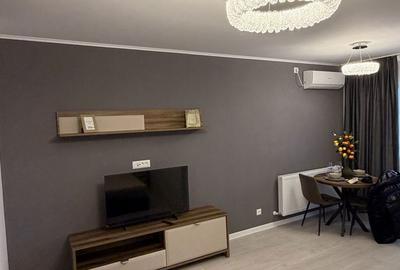 Garsonieră în Titan