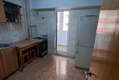 Garsonieră decomandată, mobilată în 13 Septembrie - 4