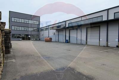 Spațiu comercial, de 2,000 mp, în Central - 1