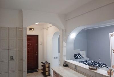 Garsonieră decomandată în Central - 4