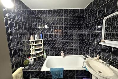 Apartament cu 3 camere decomandat în Central - 1