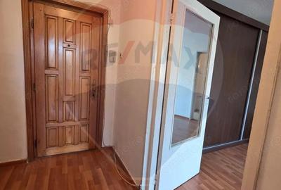 Apartament de vanzare - str. Govora, Medias - 1
