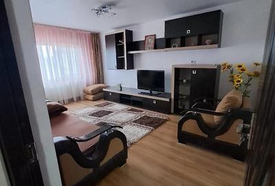 Apartament cu 3 camere decomandat în Central - 1