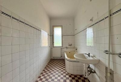 De vanzare, imobil, suprafata generoasa, situat central - Timisoara De vanzare, imobil, suprafata generoasa, situat central - Timisoara - 14