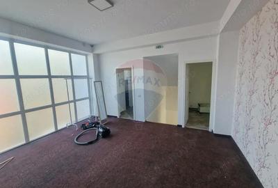 Spațiu comercial, de 552 mp, în Dărmănești - 1