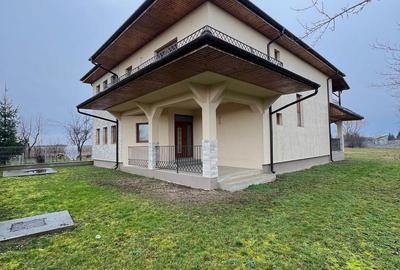 Casă cu 3 camere în Central - 16