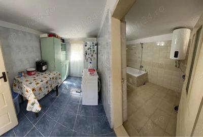 Casă cu Teren 2000 Mp în Central - 5