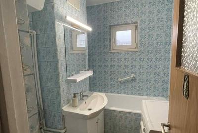 Apartament cu 3 camere decomandat în 1 Mai - 5