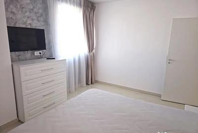 Apartament cu 2 camere decomandat în Micro 17 - 1