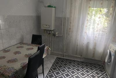 Apartament 2 camere decomandate Bacau centru ,etajul 1 - 9