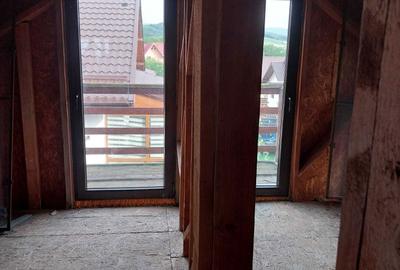 Casă cu 4 camere în Ciurbești - 5