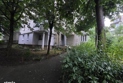 Apartament cu 3 camere decomandat în Pandurilor - 4