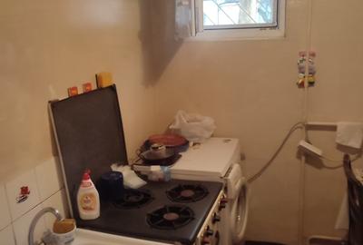 Garsonieră decomandată în 1 Mai - 5