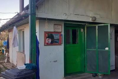 Casă cu 3 camere cu Teren 300 Mp în Central - 2