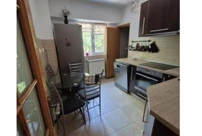 Apartament cu 3 camere decomandat în Muncii - 2