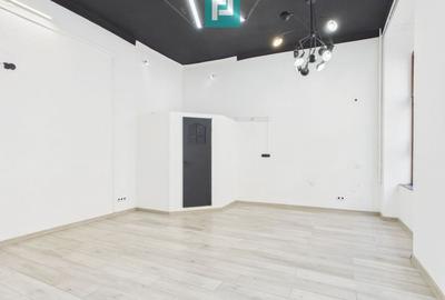 Spațiu comercial, de 31 mp, în Central - 5