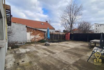 Casă individuală cu 4 camere cu Canalizare în Central - 18