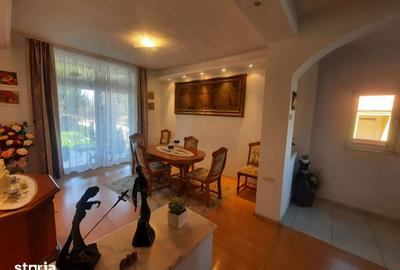 Casă cu 5 camere cu Teren 675 Mp în Burdea - 1