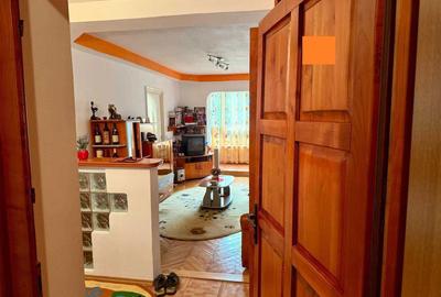 Apartament cu 2 camere decomandat în Petros - 8