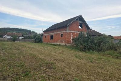 Casă cu 5 camere cu Teren 2670 Mp în Șumugiu - 12