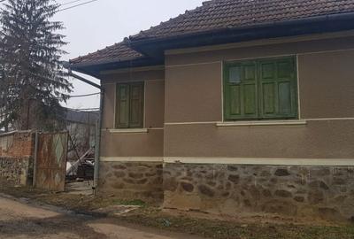 Casă cu 4 camere în Central - 6