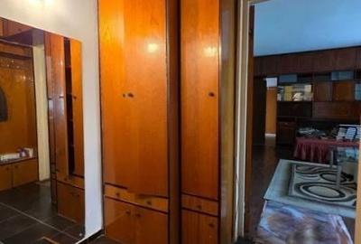 Apartament cu 3 camere semidecomandat în Berceni - 6