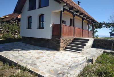 Casă cu 2 camere în Dulcele - 1