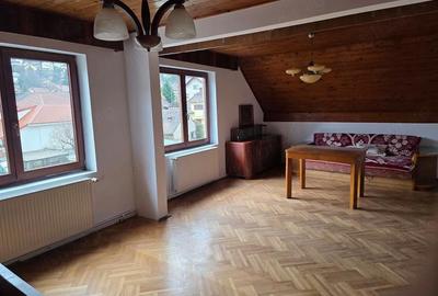 Casă cu Teren 422 Mp în Central - 4