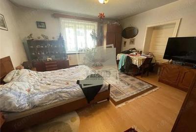 Casă cu 6 camere cu Teren 994 Mp în Calea Dumbrăvii - 8