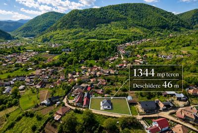 Casă individuală cu 4 camere cu Teren 1344 Mp în Oituz - 1