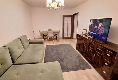 Apartament cu 3 camere decomandat în Faleză - 2