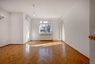 Vila cu arhitectura distincta, 7 camere, renovata, intr-o locatie exclusivista - 38